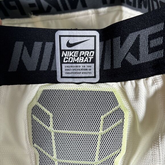 NWT Nike Pro Combat Hyperstrong White Football Compression Shorts Men's XL White - Picture 5 of 9